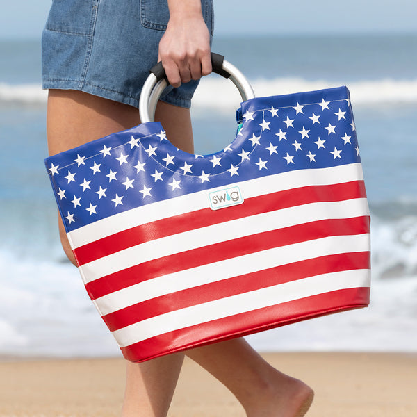 Swig Life All American Loopi Tote Bag with handles on the beach